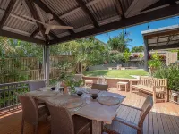 "Summer Salt Sunshine + Pets & HEATED POOL 150m to the beach! Hotels in Sunshine Beach