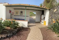 Amazing Sea- and Mountainviews. Tropical Garden with Privatepool