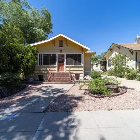Best Location downtown GJ - Beautifully updated 2 Bedroom!