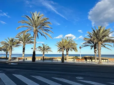 Beautiful Apartment, Very Well Equipped, Air Conditioning, wi-fi, TV/Sat.