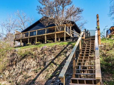 Christmas Cancellation Special! Walk to Coaster & Parkway, Bunkroom,  Dogs