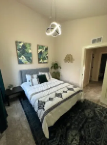 2-bedroom vacation home just 13 minutes drive to Moda Center