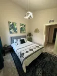 2-bedroom vacation home just 13 minutes drive to Moda Center