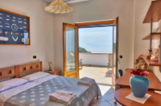 "CASALENA" : Villa in Furore - Amalfi coast with large terrace and SEA view