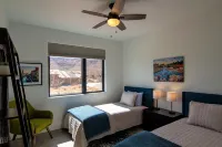 Luxury 4 bedroom twin home, beautiful views. Private hot tub. Covered patio.