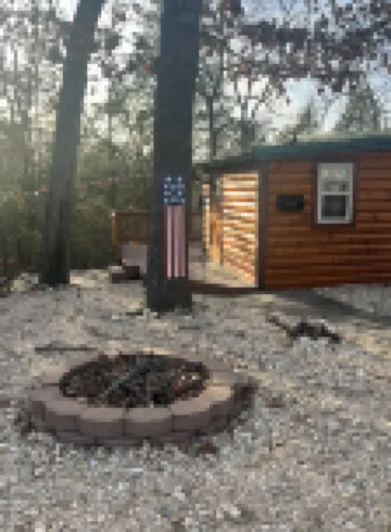 Cozy cabin close to the lake