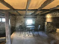 SPRINGHOUSE  1803 - UNIQUE HISTORIC HOME