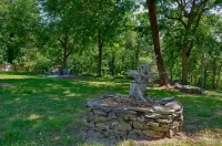 Private Hilltop Retreat on Cozy 1+ Acres with Boat Parking