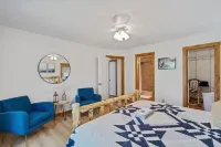 Luxury Bryce Cabin w/ Hot Tub, Mountain Views, Theater, Game Room, Firepit!