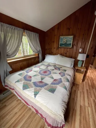 Mountain View Apartment with fabulous 10 mile view into Acadia National Park