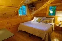Towhee cabin at Driftless Creek