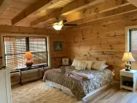 Breathtaking 4 Bdr Mountain Lake Retreat