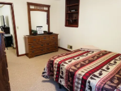 Chad’s place 4- Bedroom 2-BR home at Smoke Hole Wi-Fi -Pet Friendly- sleeps 8-10 Pendleton County otelleri