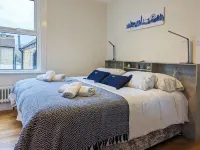 Charming 3BR in Trendy Tottenham Neighborhood BrightHouse附近的飯店