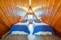 Lakefront Lake Poinsett Cottage with Private Beach Hotels in Hamlin County