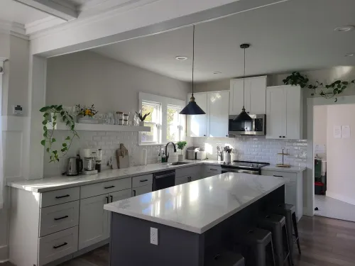 Saltline Retreat Hotels in Tillamook