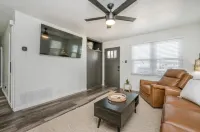 Perfect Peach with Game Room Hotels in Dumas