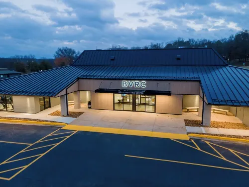 Chandler Ln Adventure Townhome at Bella Vista - Dog Friendly - 200Mgps