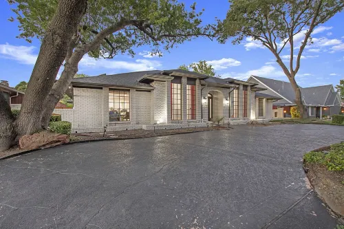 🚨Dallas Luxury Modern Home- Heated Salt Pool and Spa 🏊 4 Bedrooms Sleeps 14+ - プライペートプール