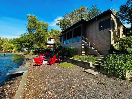 Canandaigua Lake Cabins- Finger Lakes Finest- East Lake Rd CMAC- Pet friendly!