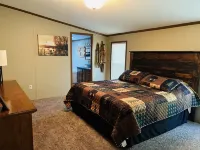 Secluded Farm near Bennett Springs State Park, 66 Robin Ln Tunas, MO 65764 Hotels in Laclede County