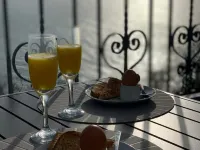 2 Bed Apartment The Priory - Panoramic Sea View Hotels in Shanklin