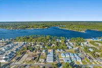 Brand new home close to beach and lake. Unforgettable memories await in PCB! Hotels in Sunnyside