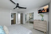 Stunning Beachfront Retreat 45 steps from Sugar Beach