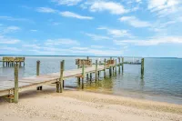 Sea Glass Beach House!  Large sand beach, dock and hot tub! Pets welcome!