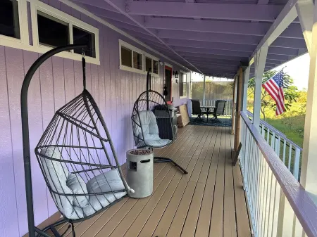 Entire Place & King Sized Bed Отели в г. Ферн-Эйкрес