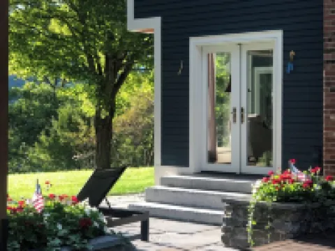 Spacious home on picturesque grounds with stunning views.  Quechee - Woodstock Hotels in Quechee