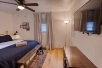 A cozy treehouse cabin in the heart of Pinetop.