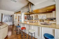 North Austin Gem! The Way a Vacation Rental is Supposed to Be. Great Vibes!