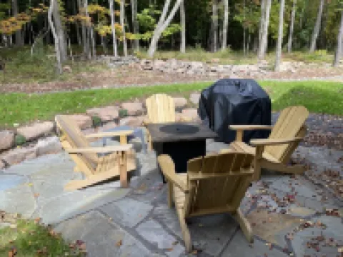 Newly Built 1200sq ft Guest House 4min to Ski & Hiking