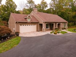 Short Term & Long Term Rental Dogs Allowed Upon Approval