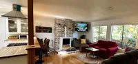 Charming, Newly updated 3 BR Home on a corner lot in Mount Vernon