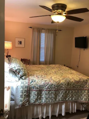 Charming Bear Paw Cabin with Spectacular View of Lake Hiwassee