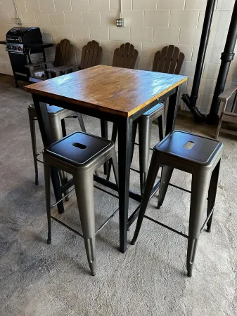 Modern Country Farmhouse, Walking Distance to Lake