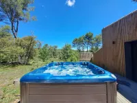 "La Pinède" - Aix-en-Provence lodge with jacuzzi