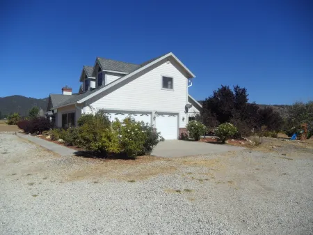 The Frazier Mansion Отели рядом с достопримечательностью «Аутлетс эт Техон»
