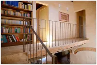 Tuscan village in SIena. farmhouse surrounded by garden,pool and panoramic view Hotels in Asciano