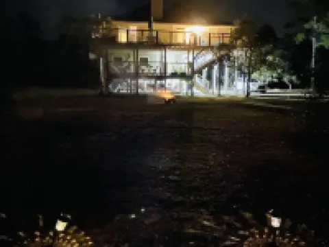 Hooked on Bayou? Waterfront! Kayaks, Fishing, Dock, Overlooking Bayou & Gulf! Hotels in Carrabelle