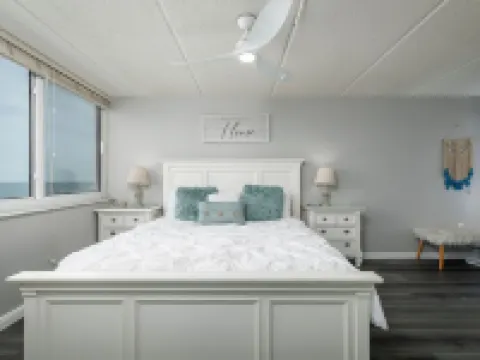 Renovated Condo with Pool on No Drive Beach Hotels in Ponce Inlet