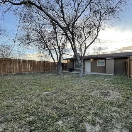 Chic 2 Bedroom 1 Bath home