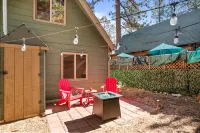 Family! FirePit! Pets! Foosball! BBQ! Wi-Fi! Patio! CableTV! Romantic! Hotels in Sugarloaf