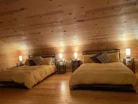Quiet Sports Oasis-Wooded & Private Hotels in Lenroot