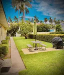 Beautiful Beach Retreat steps from Atlantic Ave