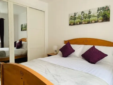 A lovely holiday cottage located in the delightful village of Edzell Hotels in 