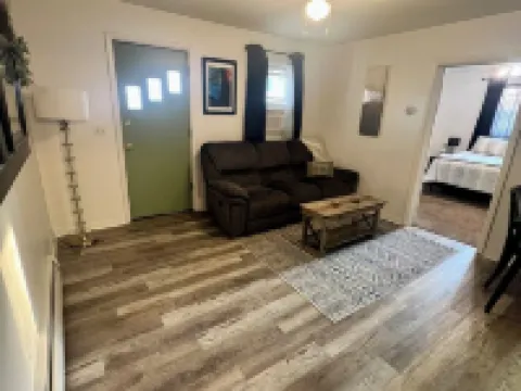 Cozy 1-bedroom flat in lovely Corning Hotels in Corning