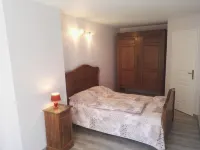 Grand Gîte Maison en Pierre de Taille, Bucolique & Ouverte sur Domaine Viticole